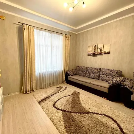 Apartments On Skovoroda Street Kharkiv Exterior photo