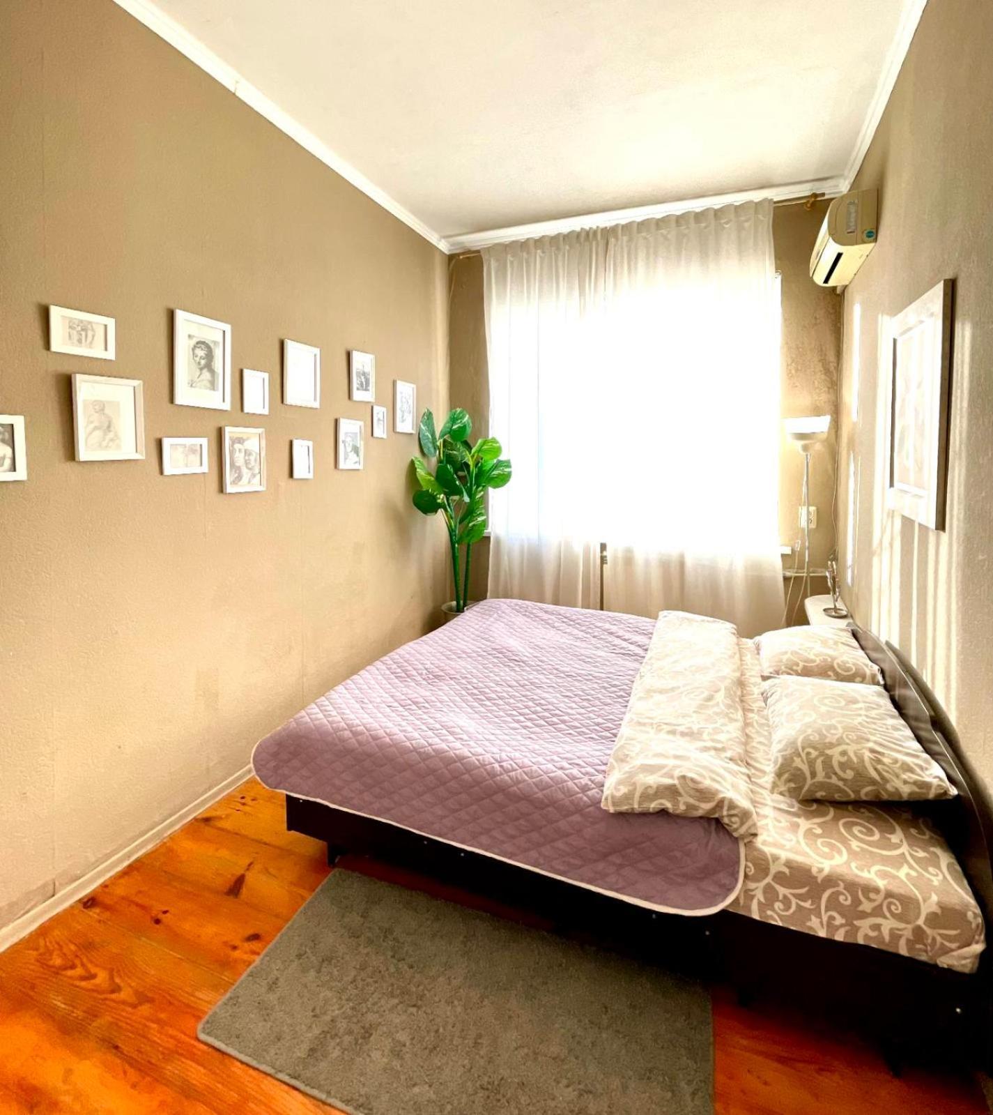 Apartment Apartments On Skovoroda Street *