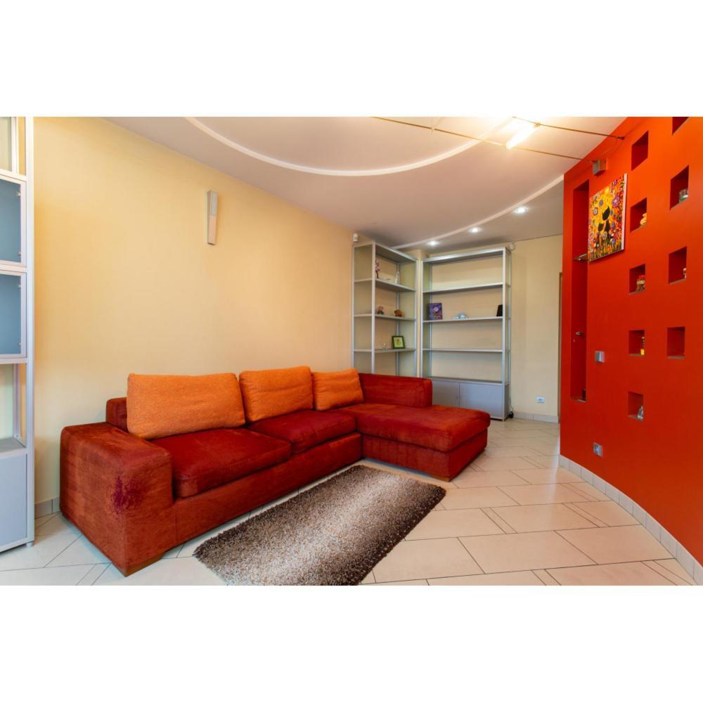 Apartments On Skovoroda Street *