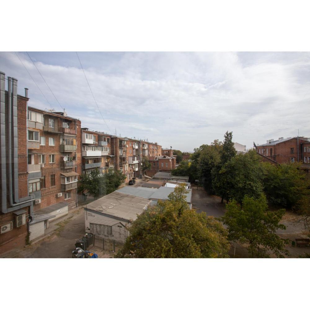 Apartments On Skovoroda Street *