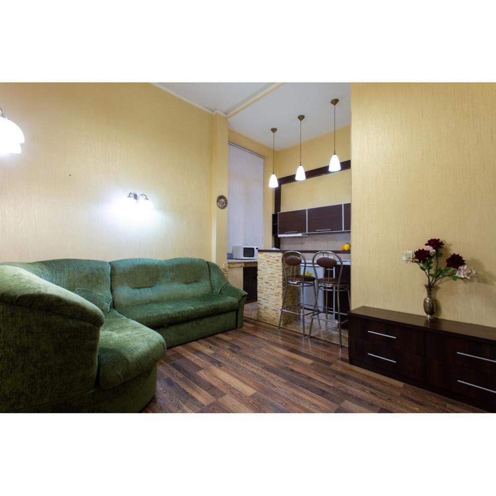 Apartment Apartments On Skovoroda Street *