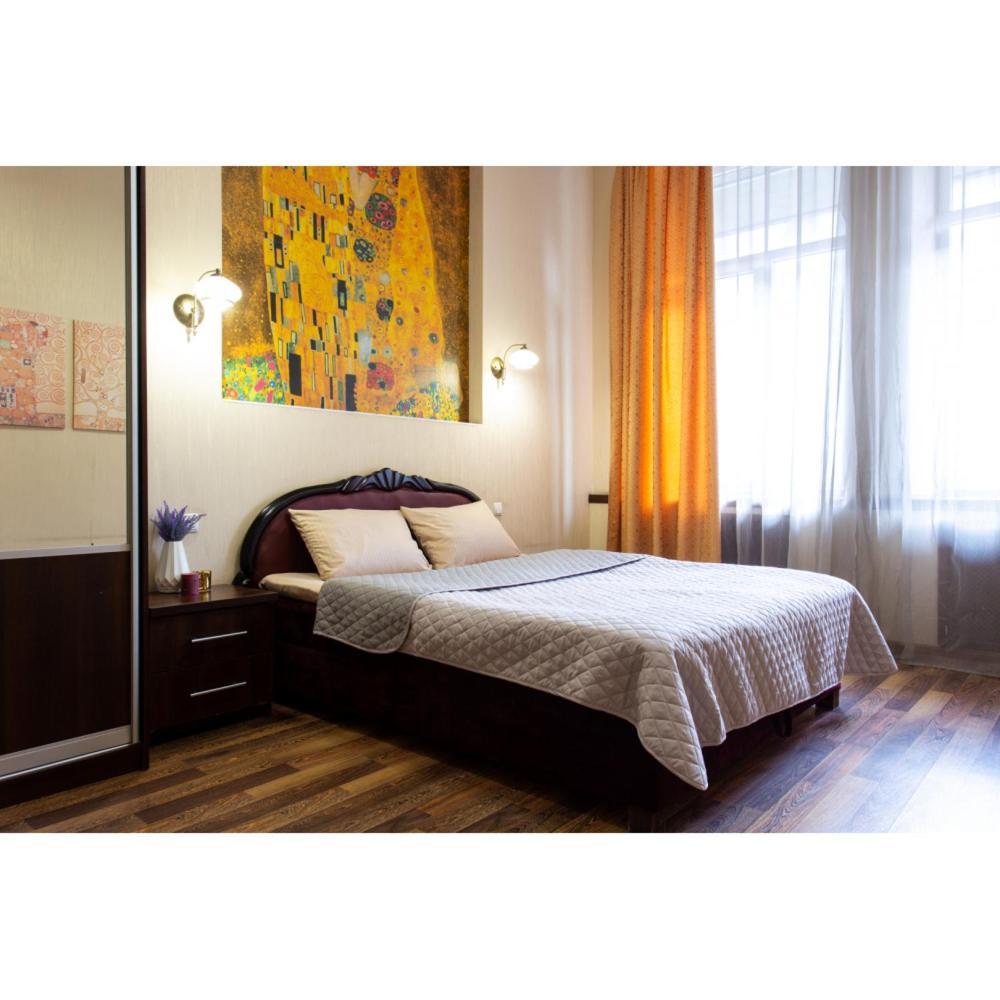 Apartments On Skovoroda Street 公寓